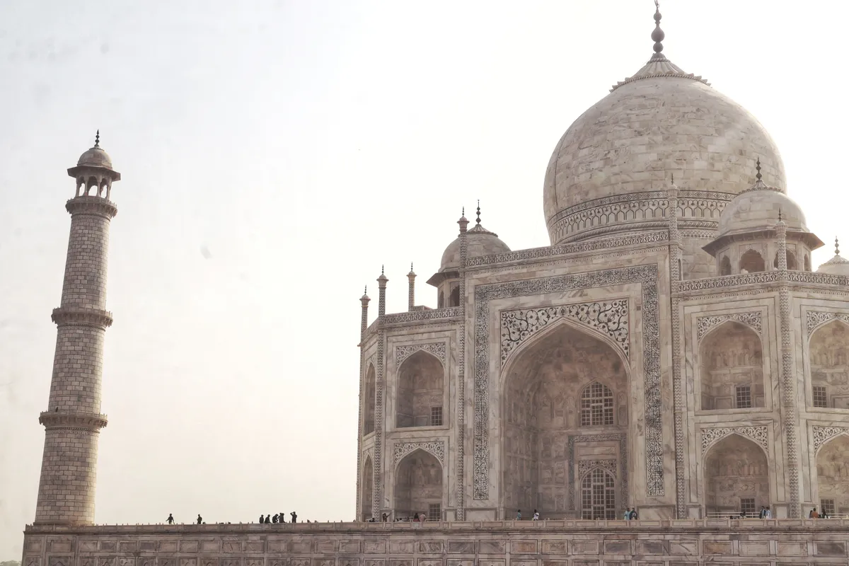 Agra Travel Guide — Taj Mahal on a Student Budget