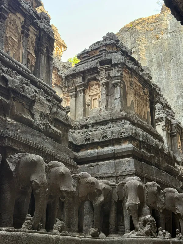 Ellora Caves Travel Guide