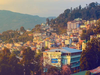Gangtok Travel Guide — Sikkim Capital on a Student Budget