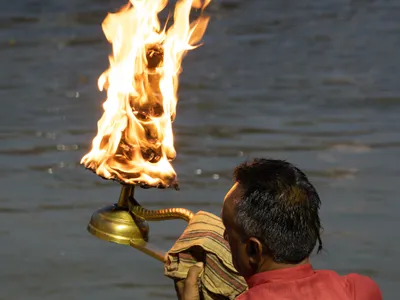 Haridwar Travel Guide — Ganga Aarti and Ashram Stays
