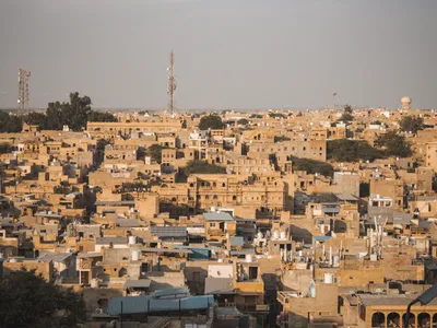 Jaisalmer Travel Guide — Golden City Desert on a Budget