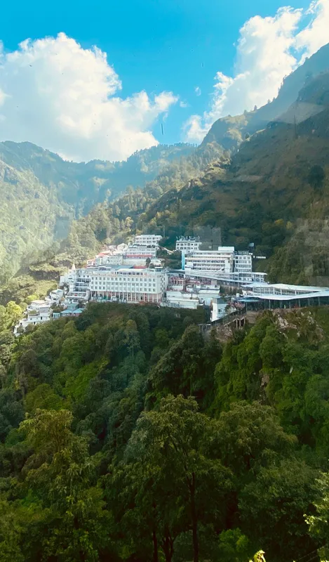 Katra Travel Guide — Vaishno Devi Base Camp on a Budget